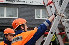 Feuerwehr Heiligenhaus: FW-ME: Feuerwehr für Jung und Alt (Meldung 5/2016)