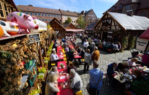Congress- und Tourismus-Zentrale Nürnberg: Die Altstadt feiert, und Gäste sind willkommen