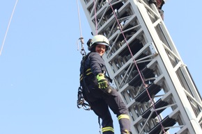 FW-ME: Girlsday für Feuerwehrfrauen bei der Feuerwehr Erkrath