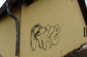 Polizeidirektion Kaiserslautern: POL-PDKL: Graffiti-Sprayer beschmiert Bürgerhaus