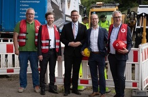 Vodafone GmbH: Gigabit-schnelles Internet für über 5.900 Haushalte und Unternehmen: Glasfaser-Ausbau in Leipzig gestartet