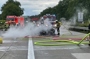 Polizeiinspektion Heidekreis: POL-HK: Schneverdingen: Mehrere Straftaten - Polizei sucht Zeugen; Soltau: Rundballen angezündet; Soltau / A7: Stauende übersehen (Foto anbei); Walsrode: Junge auf Fahrrad übersehen