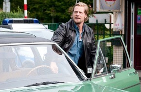 SAT.1: Premiere! Prime Video und SAT.1 bringen gemeinsam die Kult-Serie "Der letzte Bulle" zurück