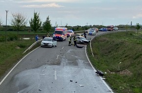 Polizeidirektion Neustadt/Weinstraße: POL-PDNW: Nachtragsmeldung: Schwerer Verkehrsunfall auf der B271 bei Kirchheim.