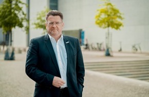 AfD - Alternative für Deutschland: Stephan Brandner: Druck der AfD wirkt: Graichen räumt seinen Platz