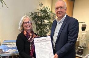 qih Qualität im Handwerk Fördergesellschaft mbH: Über 1.000 Mal "sehr gut" für Gießener Traditionsunternehmen - Bestattermeisterin Eva Tränkner für hohe Kundenzufriedenheit ausgezeichnet