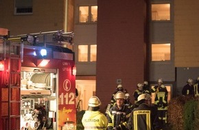 Feuerwehr Lennestadt: FW-OE: Zimmerbrand in 5-geschossigem Wohnhaus
