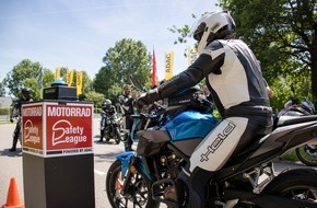 ADAC: Sicherheit im Fokus bei der "Motorrad Safety League" / ADAC und Motor Presse Stuttgart suchen die besten Motorradfahrender in Deutschland