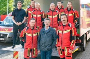 Feuerwehr Bremerhaven: FW Bremerhaven: Stadtrat Peter Skusa würdigt erfolgreiche Lehrgangssabschlüsse der Feuerwehr Bremerhaven
