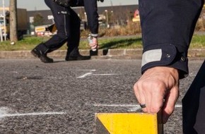 Polizei Rhein-Erft-Kreis: POL-REK: 180403-2: Radfahrer stürzte und verletzte sich schwer- Bergheim