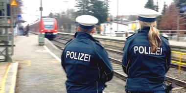 Bundespolizeidirektion München: Bundespolizeidirektion München: Schnellbremsung - Streit um 9-Euro-Ticket