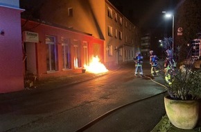 Feuerwehr Bochum: FW-BO: Brand an Eisdiele am Dr.-Ruer-Platz erfolgreich gelöscht