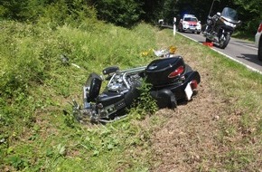 Polizei Düren: POL-DN: Motorradfahrer bei Verkehrsunfall tödlich verletzt