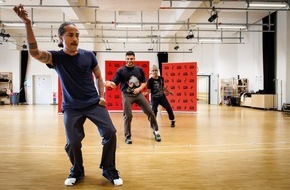 Stage Entertainment GmbH: Kindheitstraum erf&uuml;llt: Stefano Zarrella tanzt mit Michael Jacksons Choreografen