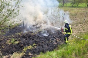 Freiwillige Feuerwehr Celle: FW Celle: B&ouml;schungsbrand an der B3