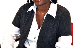 The HISTORY Channel: Auma Obama übernimmt Schirmherrschaft des HISTORY-AWARD 2011 (mit Bild)