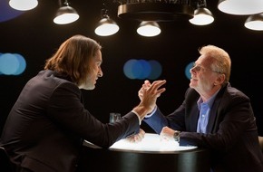 ZDF: "Gute Kriege - Schlechte Kriege?": Richard David Precht diskutiert im ZDF mit Autor und Grünen-Politiker Daniel Cohn-Bendit (BILD)