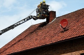 Feuerwehr Detmold: FW-DT: Kaminbrand im Ortsteil Mosebeck