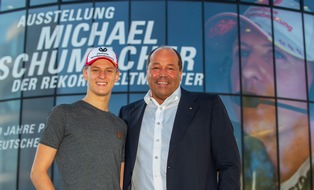 DVAG Deutsche Vermögensberatung AG: Langjährige Verbundenheit der DVAG mit Familie Schumacher: 
Mick Schumacher und Deutsche Vermögensberatung freuen sich über sensationellen Formel-3-Erfolg