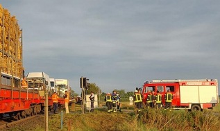 Bundespolizeiinspektion Flensburg: BPOL-FL: Qualmender Kastenwagen auf Autozug sorgt für Feuerwehreinsatz