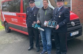 Freiwillige Feuerwehr S&uuml;dheide: FW S&uuml;dheide: Vorzeitiges Weihnachtsgeschenk f&uuml;r die FF Beckedorf