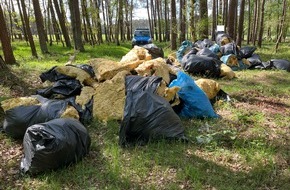 Landeswasserschutzpolizeiamt Mecklenburg-Vorpommern: LWSPA M-V: Illegale Abfallentsorgung bei Viez/Hagenow - Wasserschutzpolizei nimmt Strafanzeige auf - Zeugen gesucht