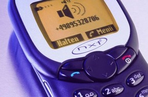 Siemens AG: Looking at the future: Radical miniaturization, integrated display/loudspeakers, mobile phone-beamers and applications that learn your taste - Siemens' prototypes and innovations provide an exciting glimpse of what's to come