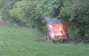 Polizei Rhein-Erft-Kreis: POL-REK: 180502-3: Hochsitz abgebrannt - Pulheim