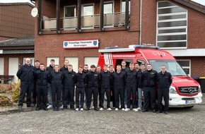 Feuerwehr Beverungen: FW Beverungen: Erfolgreicher Funk- und Kartenkunde-Lehrgang bei der Feuerwehr Beverungen