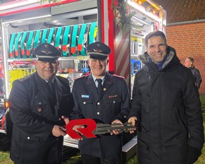 FW Celle: Neues L&ouml;schgruppenfahrzeug f&uuml;r die Ortsfeuerwehr Bostel