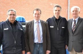 Polizeiinspektion Hameln-Pyrmont/Holzminden: POL-HOL: Ab 01. März 2014 beim Polizeikommissariat Holzminden:  Polizeikommissariat unter neuer Leitung  - Kriminaloberrat Thomas Breyer tritt Dienst an -
