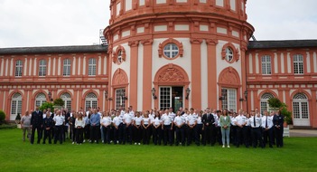 PD Hochtaunus - Polizeipräsidium Westhessen: POL-HG: Begrüßung von mehr als 100 neuen Mitarbeiterinnen und Mitarbeitern für das Polizeipräsidium Westhessen