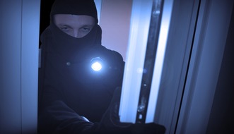 Landeskriminalamt Rheinland-Pfalz: LKA-RP: Zum Start der dunklen Jahreszeit gibt das LKA Tipps, wie man sich vor Einbrechern schützt / Einbruchszahlen sind rückläufig