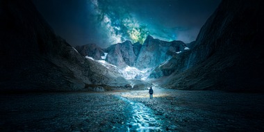 Onewater gUG: Die weltbesten Gletscherfotos werden in der Ausstellung "Walk of Water" präsentiert