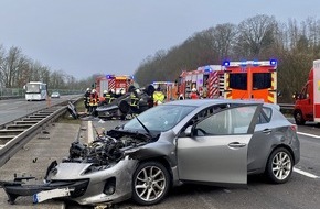 Feuerwehr Iserlohn: FW-MK: Verkehrsunfall mit vier Verletzen auf der Autobahn