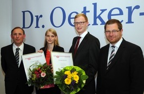 Dr. Oetker - Dr. August Oetker Nahrungsmittel KG: Karola Bause und S&ouml;ren Rossmann von der Hochschule Ostwestfalen-Lippe gewinnen Dr. Oetker Preis 2014 (FOTO)