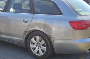Polizeiinspektion Nienburg / Schaumburg: POL-NI: Niedernwöhren - Geparkten Audi beschädigt und geflüchtet - Zeugenaufruf nach Unfallflucht