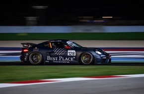 Best Place Immobilien GmbH & CO. KG: Best Place Porsche Team gewinnt die Porsche Sprint Challenge Suisse 2022
