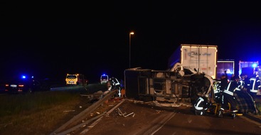 Polizeidirektion Hannover: POL-H: Ein in Langenhagen entwendetes Wohnmobil sollte auf der Bundesautobahn (BAB) 2 kontrolliert werden - der Fahrer flüchtete und es kam zu einem Unfall