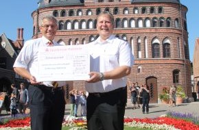 Landesfeuerwehrverband Schleswig-Holstein: FW-LFVSH: 10.000 Euro-Spende an die Landes-Jugendfeuerwehr