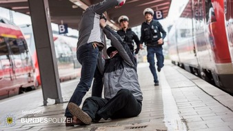 Bundespolizeidirektion München: Bundespolizeidirektion München: Mehrere Körperverletzungen am Wochenende