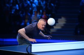ProSieben: Stefan Raab vs. Thorsten Legat: Kopf-Tisch-Ball-Tennis bei "TV total" auf ProSieben