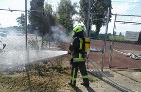 Freiwillige Feuerwehr Reichenau: FW Reichenau: Kunststoff-Sport-Matte in Brand geraten Reichenau-Mittelzell, 15.07.2022
