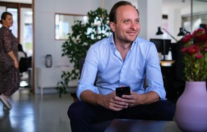 Ahead 100 | Sensation Ahead GmbH: Deutschlands Chefs sind einsam &ndash; was die F&uuml;hrungselite wirklich bespricht, wenn die Kameras aus sind