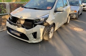 Polizeipräsidium Nordhessen - Kassel: POL-KS: Nur zehn Minuten geparkt: Zeugen von Unfallflucht in Hebbelstraße gesucht