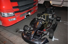 Kreispolizeibehörde Rhein-Kreis Neuss: POL-NE: Schwerverletzter nach Verkehrsunfall mit selbstgebautem Kart