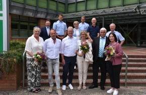 Kreispolizeibehörde Borken: POL-BOR: Drei Hauptkommissare in den Ruhestand verabschiedet