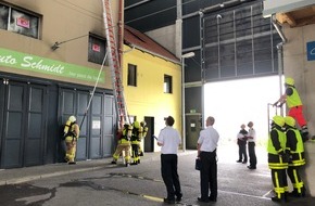Feuerwehr Frankfurt am Main: FW-F: Erste Generation Werkfeuerwehrleute beendet erfolgreich neuen Ausbildungsgang bei der Feuerwehr Frankfurt