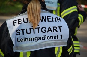 Feuerwehr Stuttgart: FW Stuttgart: Wohnungsbrand, Stuttgart-Weilimdorf / Drei Personen verletzt, ein Hund aus Brandwohnung gerettet
