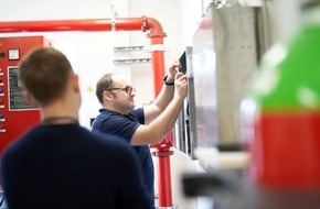 Zurich Gruppe Deutschland: Prävention im Fokus: Zurich hebt Brandschutz-Training auf ein neues Level